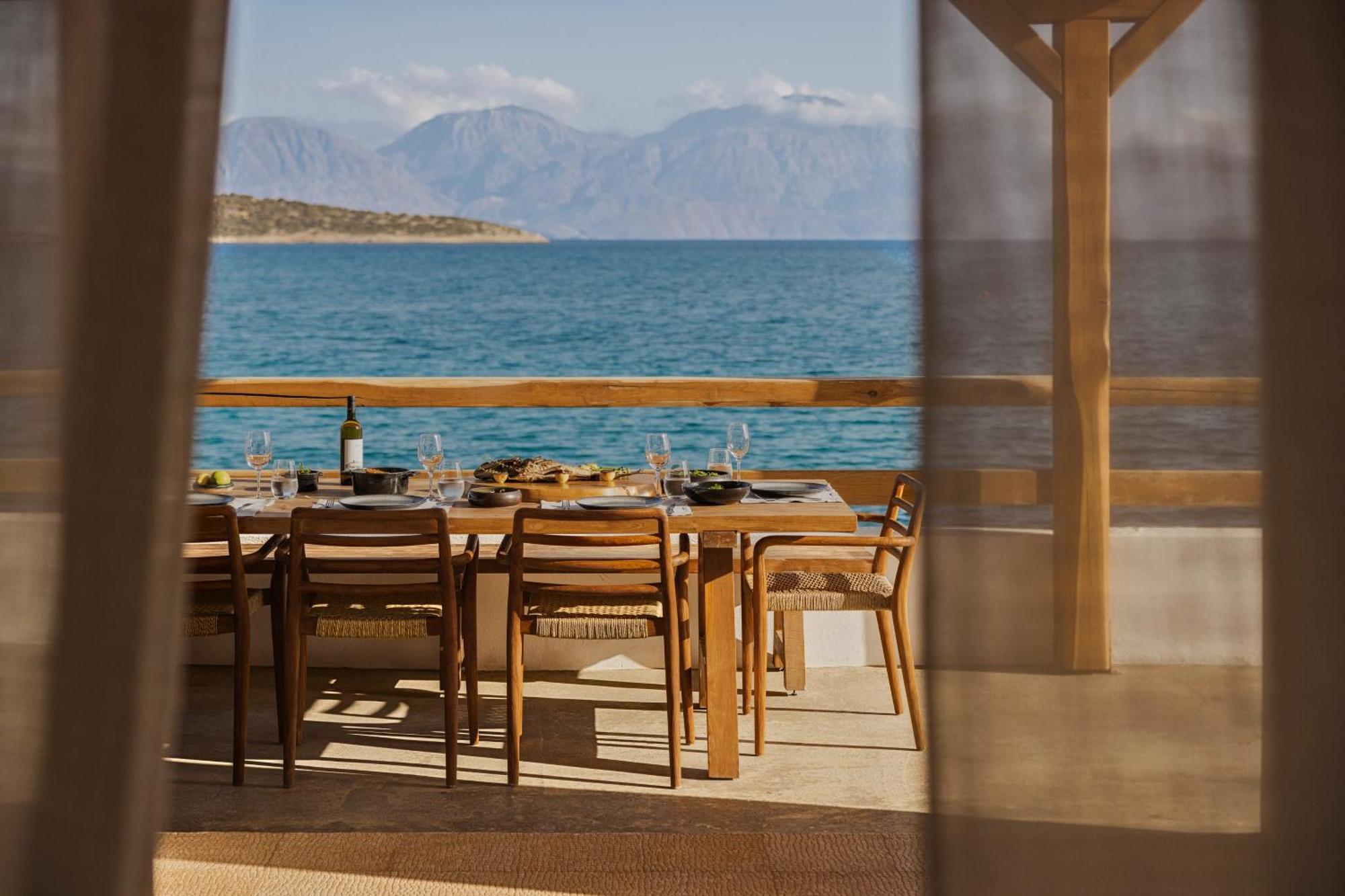 Minos Beach Art Hotel, A Member Of Design Hotels Agios Nikolaos Exterior foto